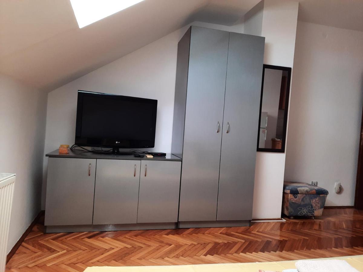 Studio In The Centre Of Novi Sad 아파트 외부 사진