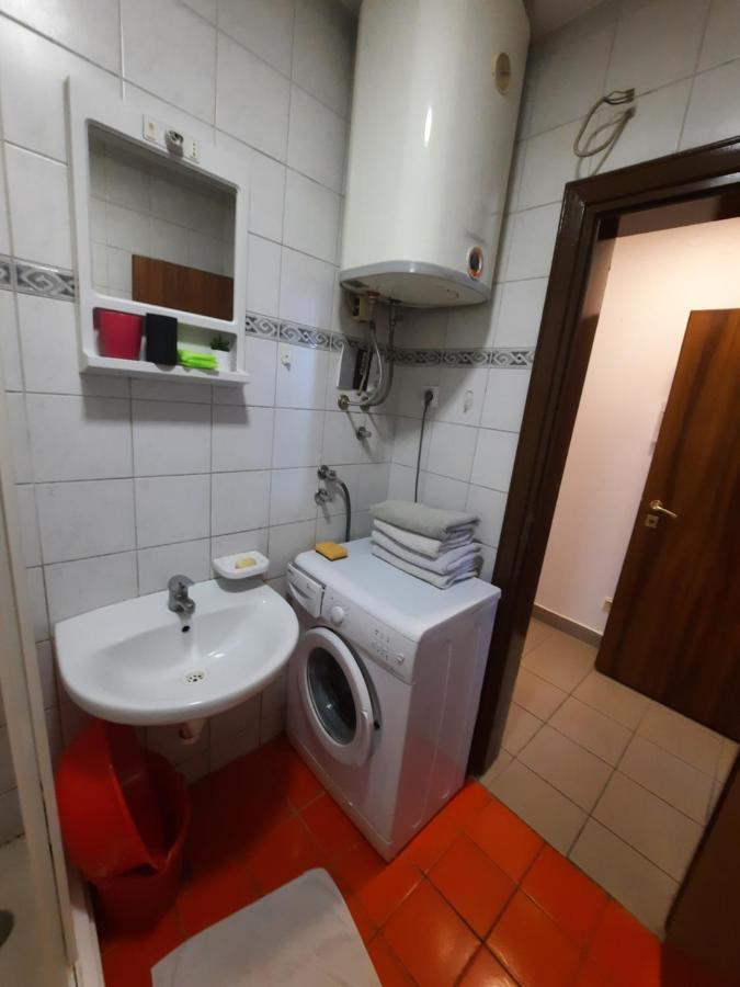 Studio In The Centre Of Novi Sad 아파트 외부 사진