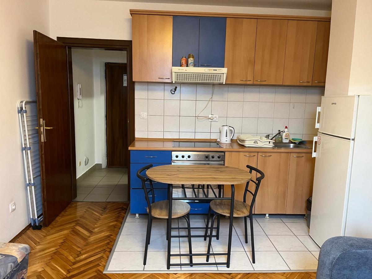 Studio In The Centre Of Novi Sad 아파트 외부 사진
